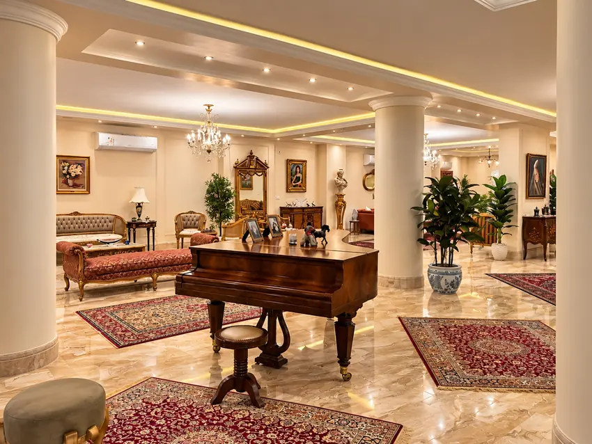 Amical Residence piano lounge